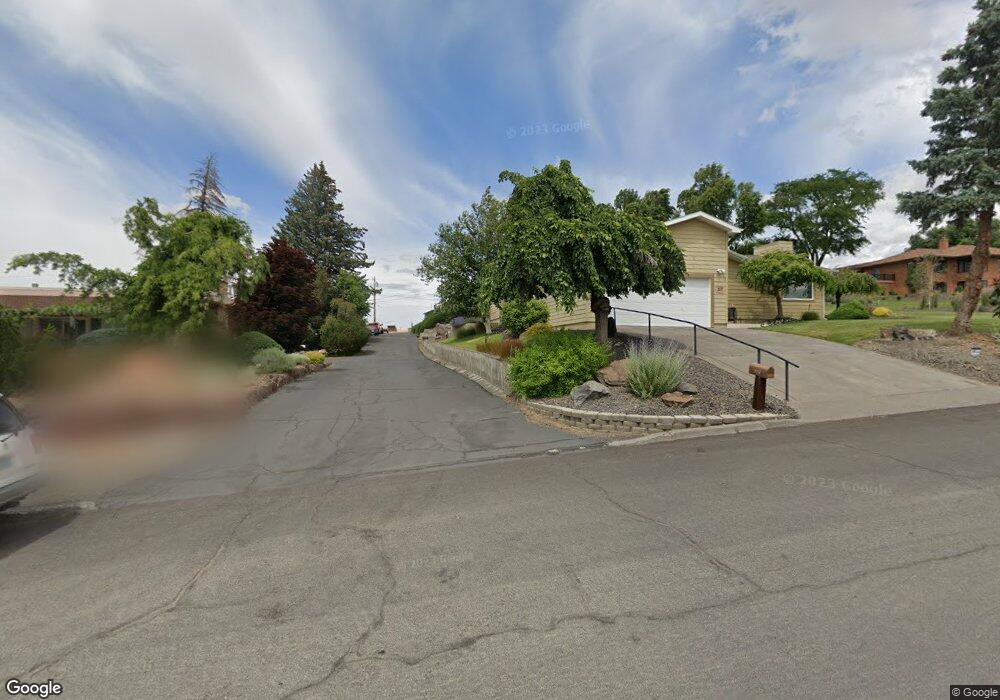 327 NW Johns Ln, Pendleton, OR 97801 - photo 1