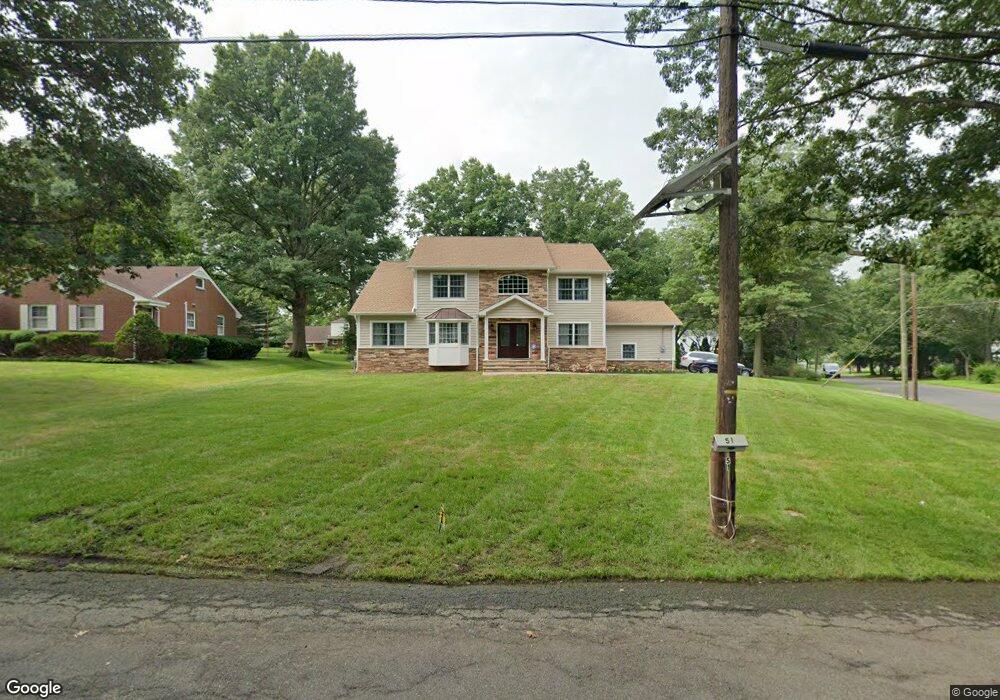 51 Briarheath Ln, Clark, NJ 07066 - photo 1