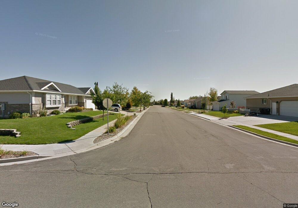 2189 N 2525 W, Clearfield, UT 84015 - photo 1