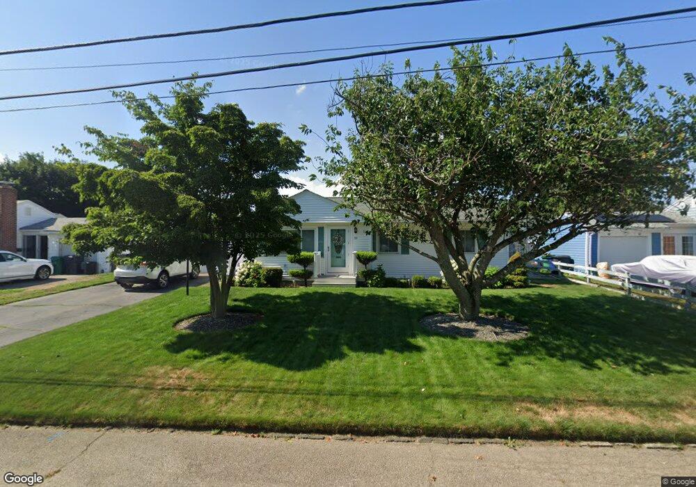59 Commodore Ave, Warwick, RI 02888 - photo 1
