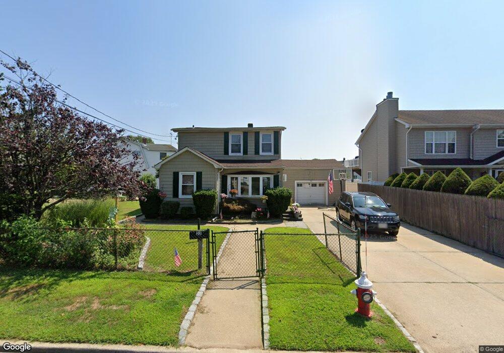 22 Farmers Ave, Bethpage, NY 11714 - photo 1