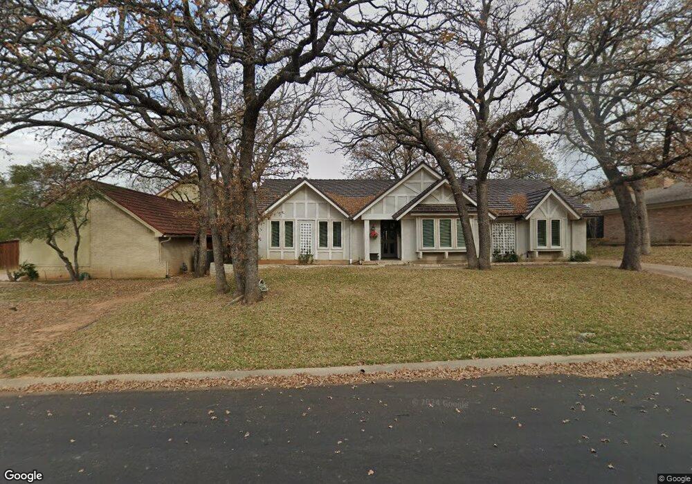 500 Cumberland Dr, Hurst, TX 76054 - photo 1