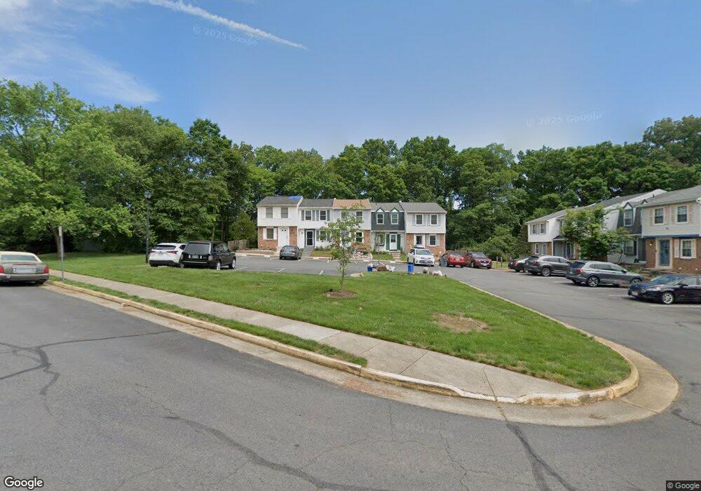 8405 Lazy Creek Ct, Springfield, VA 22153 - photo 1