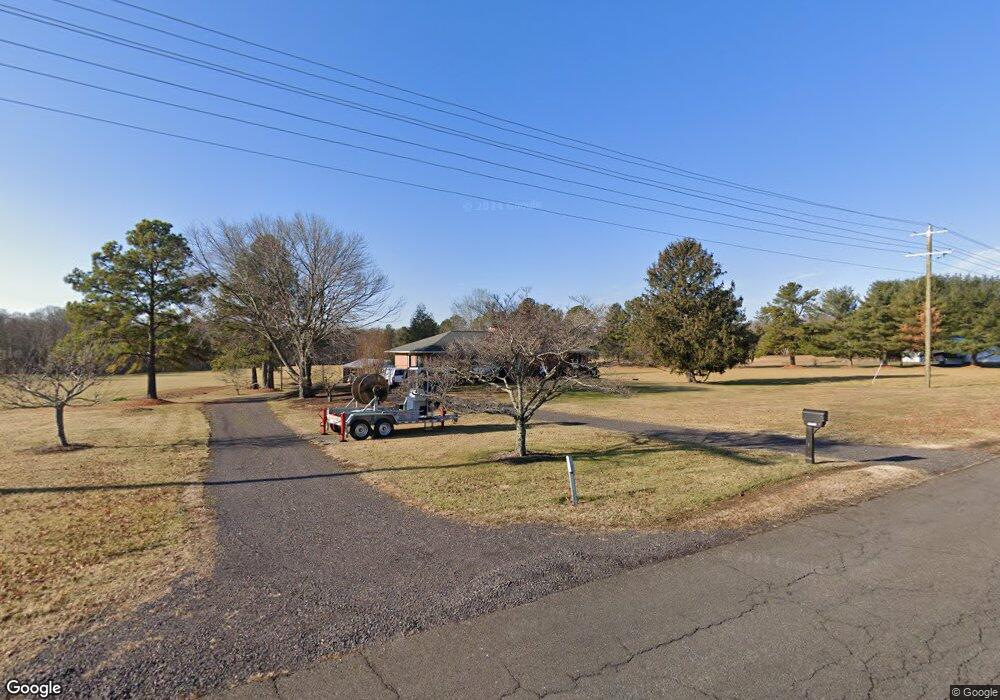 34374 Parker Rd, Locust Grove, VA 22508 - photo 1