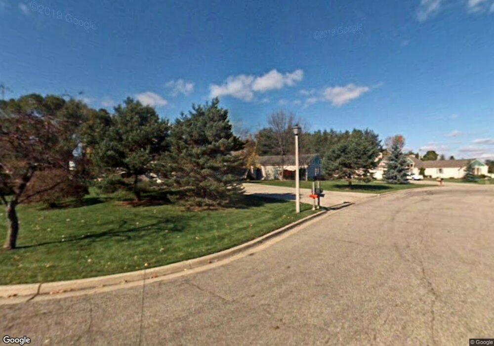 7482 Chellmar Dr unit 71, Lansing, MI 48917 - photo 1