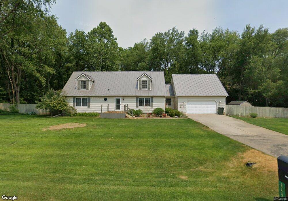 27720 Ellis Dr, Sturgis, MI 49091 - photo 1