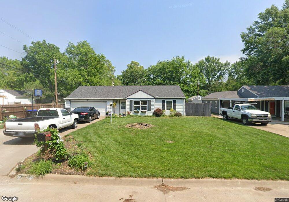2418 SW 23rd St, Topeka, KS 66611 - photo 1