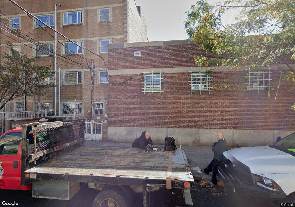 16864 93rd Ave, Jamaica, NY 11433 - photo 1