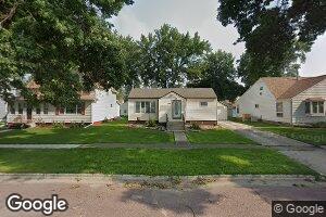 604 E Minnesota Ave, George, IA 51237