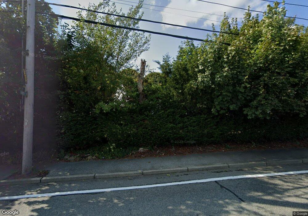 662 Atwood Ave, Cranston, RI 02920 - photo 1