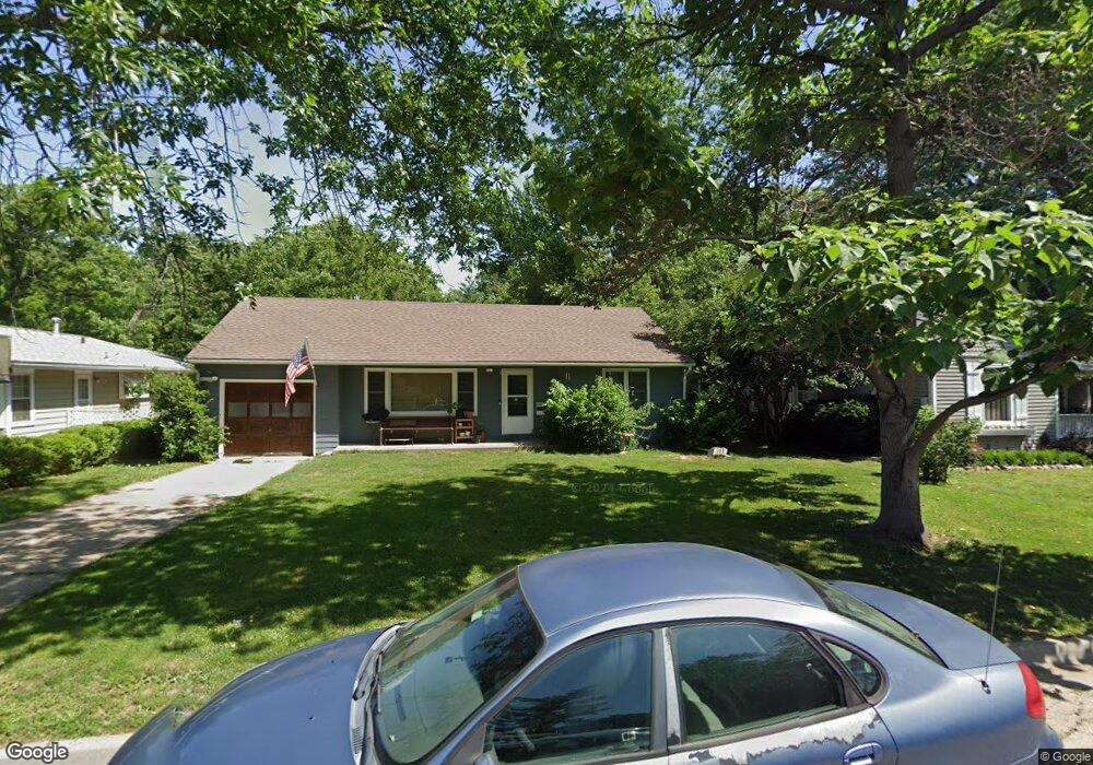 3114 SW 18th St, Topeka, KS 66604 - photo 1