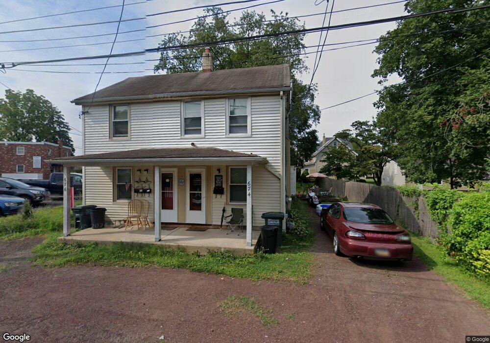 674 Hampton Ave, Southampton, PA 18966 - photo 1