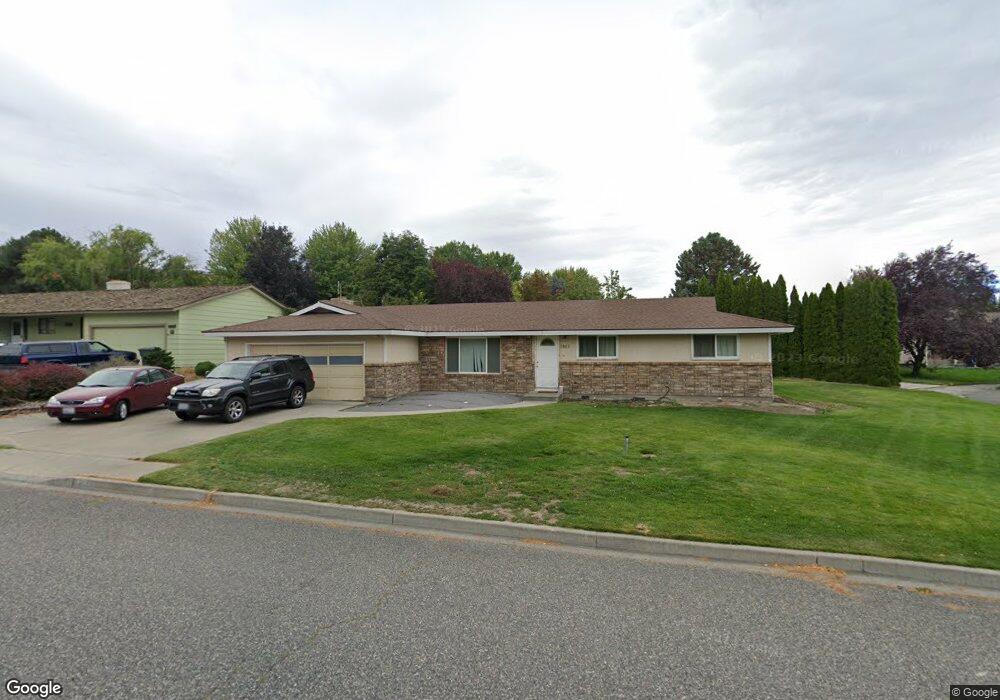 1915 Orchard Way, Richland, WA 99352 - photo 1