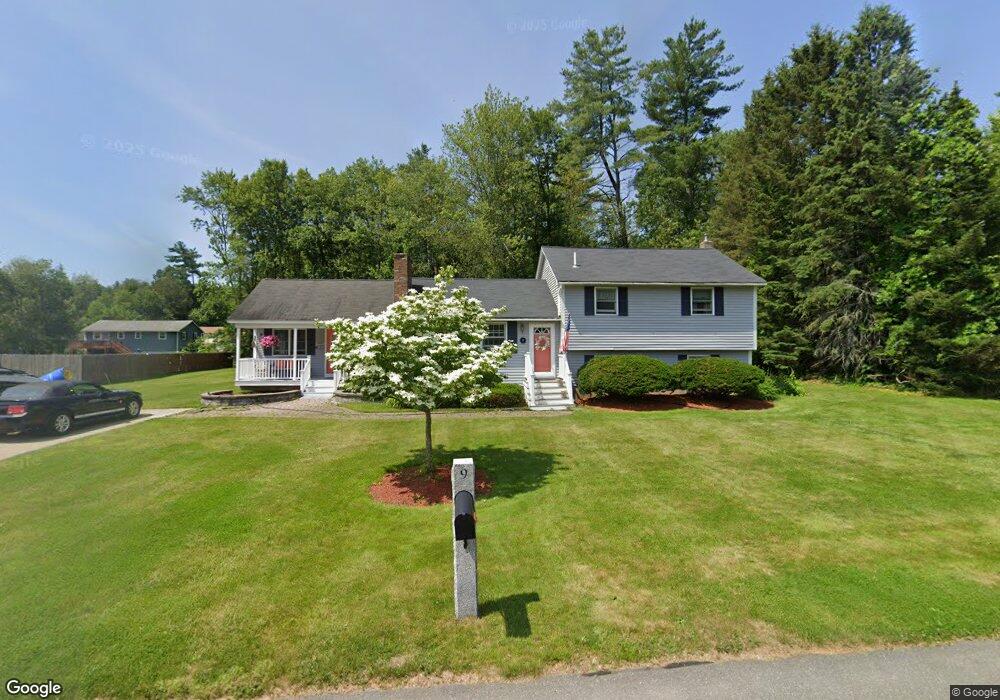 9 Clay St, MerriMacK, NH 03054 - photo 1