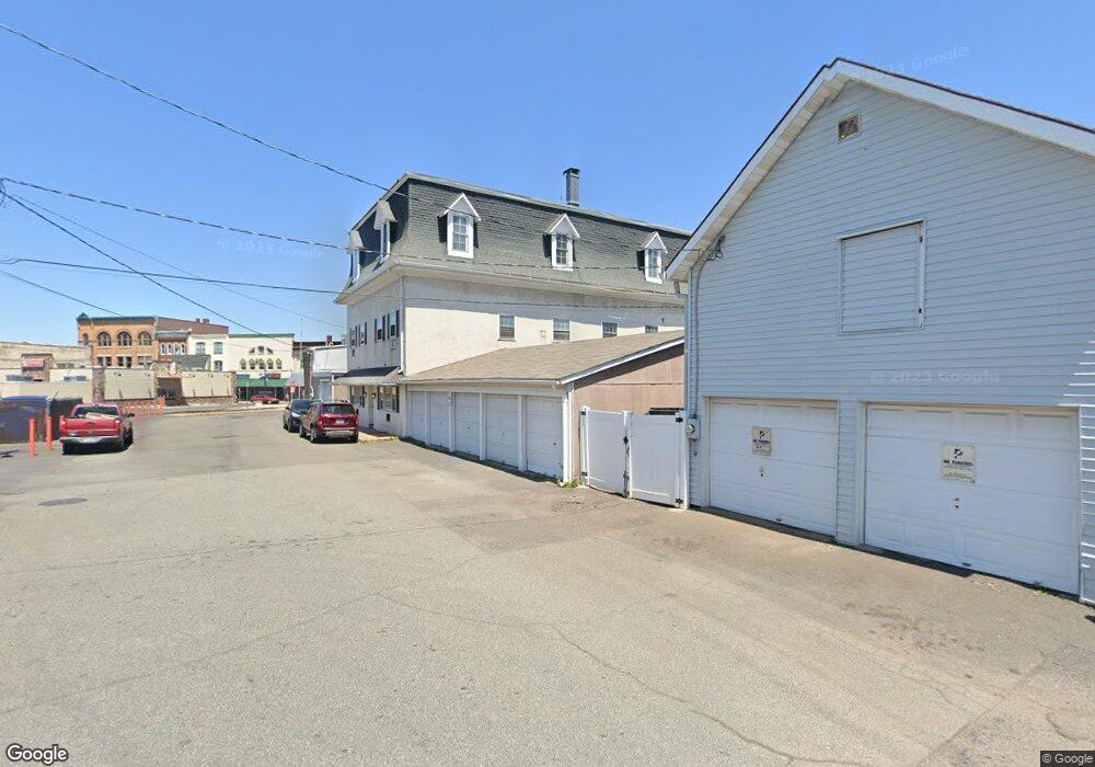 200 W Broad St, Quakertown, PA 18951 - photo 1