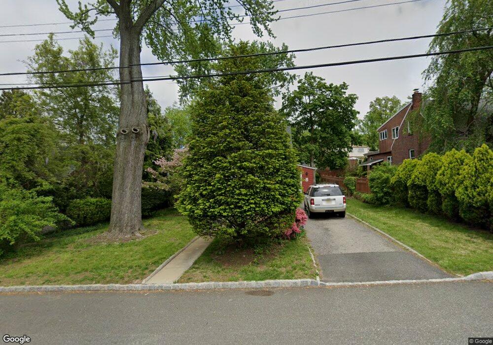 41 Crest Dr S, Cresskill, NJ 07626 - photo 1