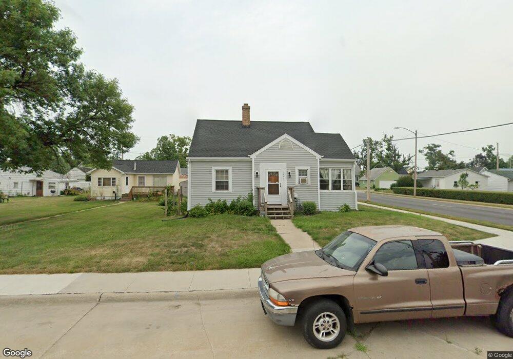 1602 M St SW, Cedar Rapids, IA 52404 - photo 1
