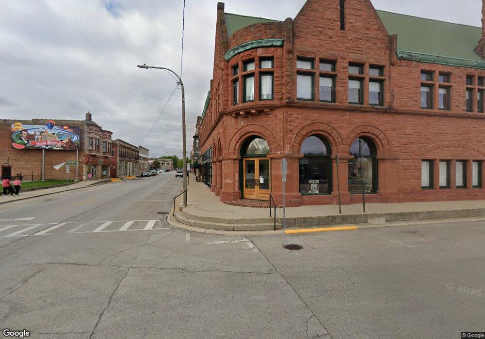 125 N Kickapoo St, Lincoln, IL 62656 - photo 1