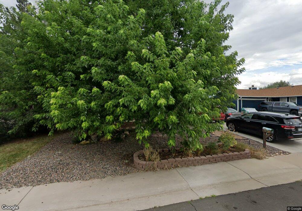 908 S Rifle Ct, Aurora, CO 80017 - photo 1