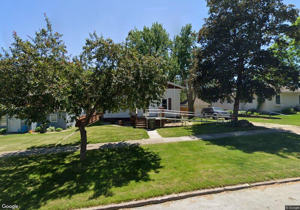 1216 W 3rd St, Cedar Falls, IA 50613 - photo 1