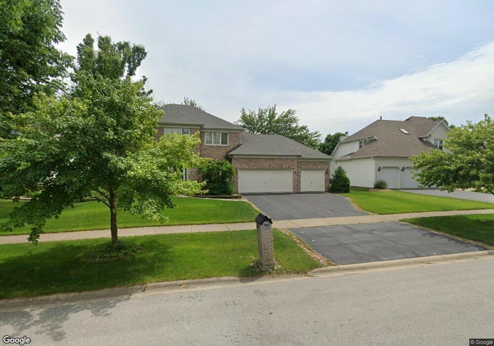 4404 Dairymans Cir, Naperville, IL 60564 - photo 1