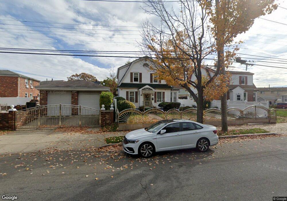 17842 Baisley Blvd, Jamaica, NY 11434 - photo 1