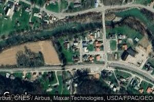 20 Thomas St, Reader, WV 26167