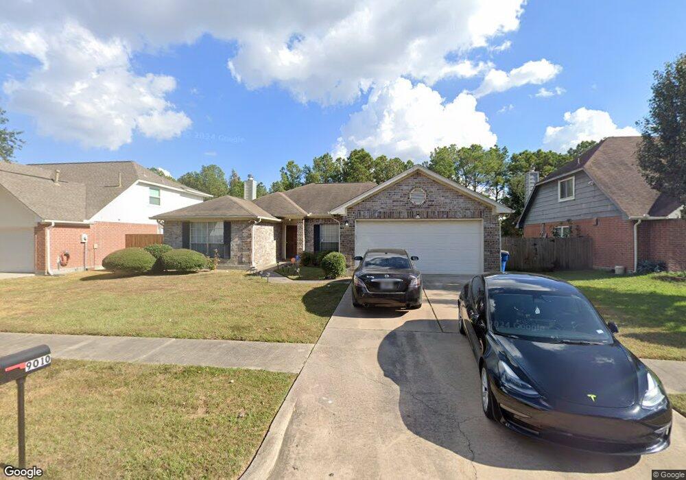 9010 Weyburn Grove Dr, Houston, TX 77088 - photo 1