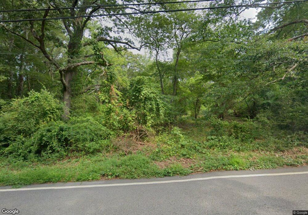 761 Gilbert Ln, North Kingstown, RI 02874 - photo 1