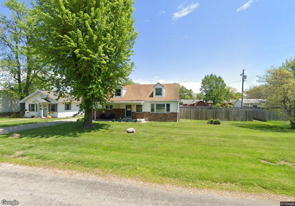 716 N 23rd St, Mattoon, IL 61938 - photo 1