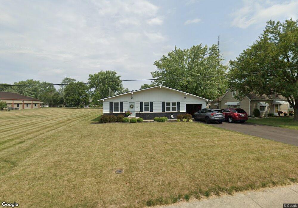 801 W Spring St, Bluffton, IN 46714 - photo 1