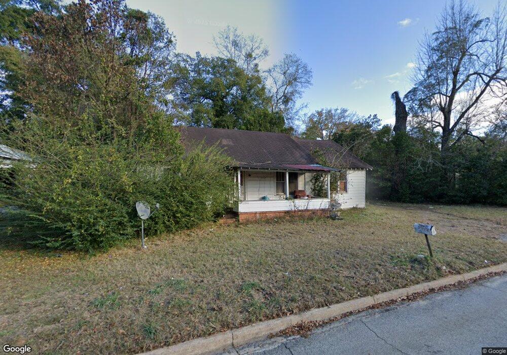 915 Anderson St, Bainbridge, GA 39819 - photo 1