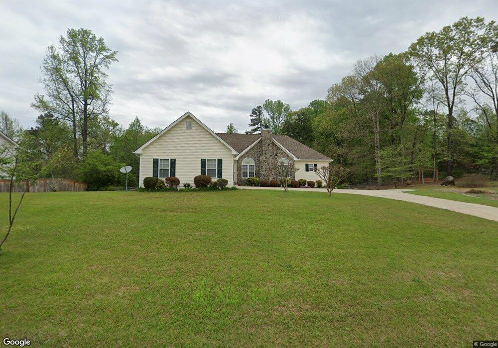 348 Stone View Dr, Hoschton, GA 30548 - photo 1