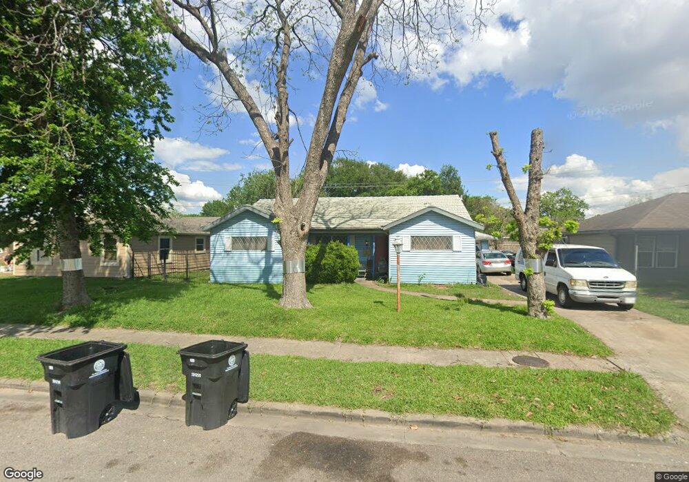 4314 Herridge St, Houston, TX 77022 - photo 1