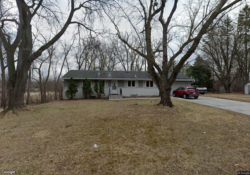 17301 Ridgeview Dr, Minnetonka, MN 55345 - photo 1