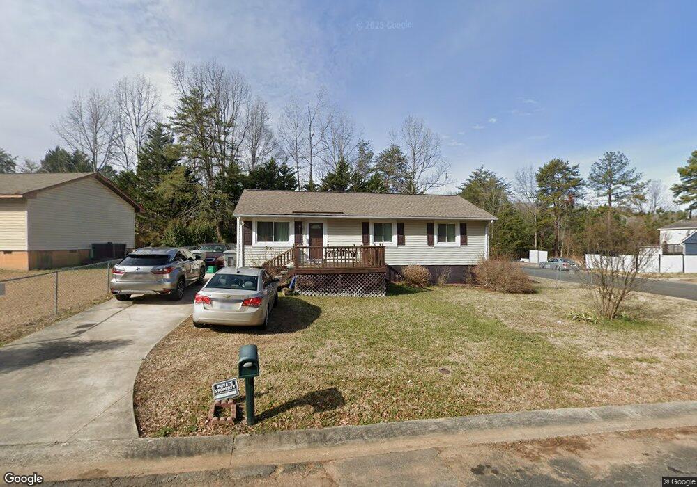 117 Queensgate Rd, Clover, SC 29710 - photo 1