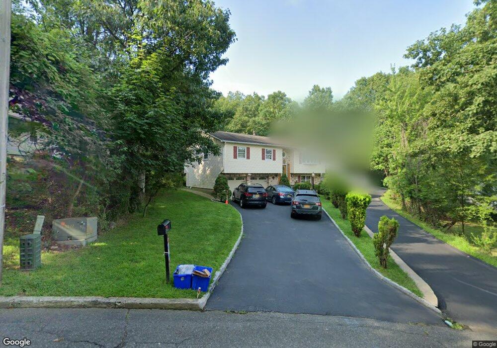 4 S Delaware Dr, Nyack, NY 10960 - photo 1