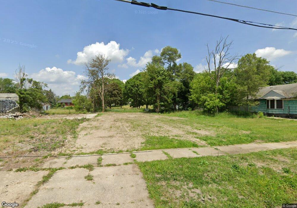 1911 Dakota Ave, Flint, MI 48506 - photo 1