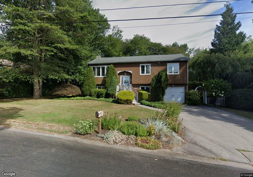 6 Carol Ln, Narragansett, RI 02882 - photo 1