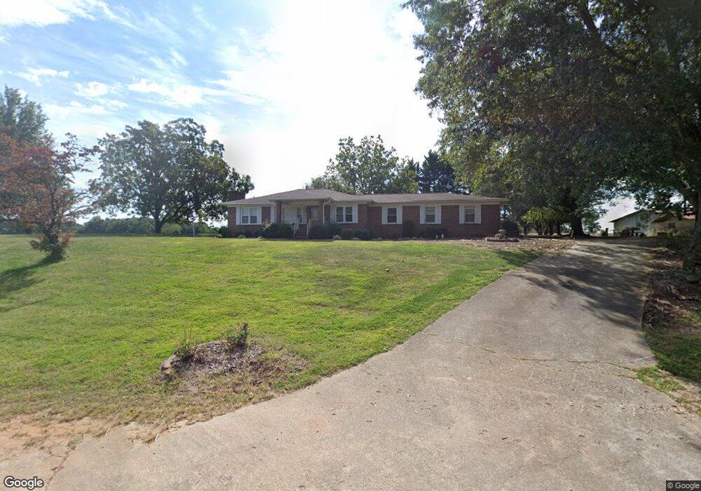 8498 Skitts Mountain Rd, Lula, GA 30554 - photo 1