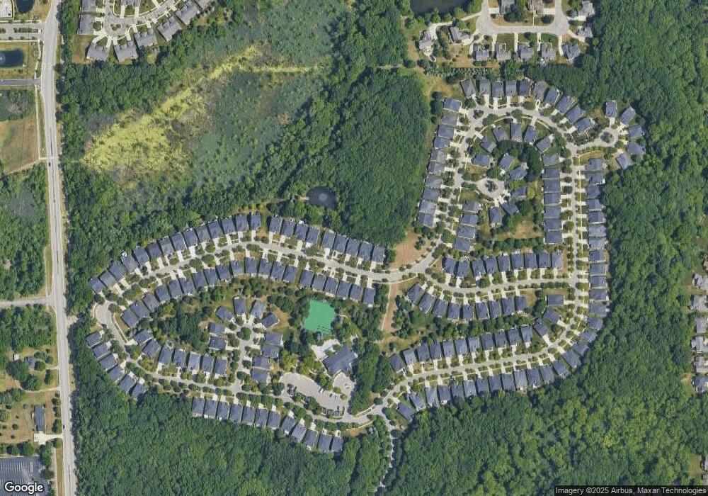 4004 Hillsdale Dr unit 231, Auburn Hills, MI 48326 - photo 1