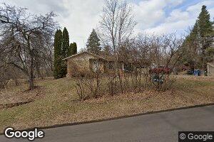 11302 Royzelle Ln, Hopkins, MN 55305