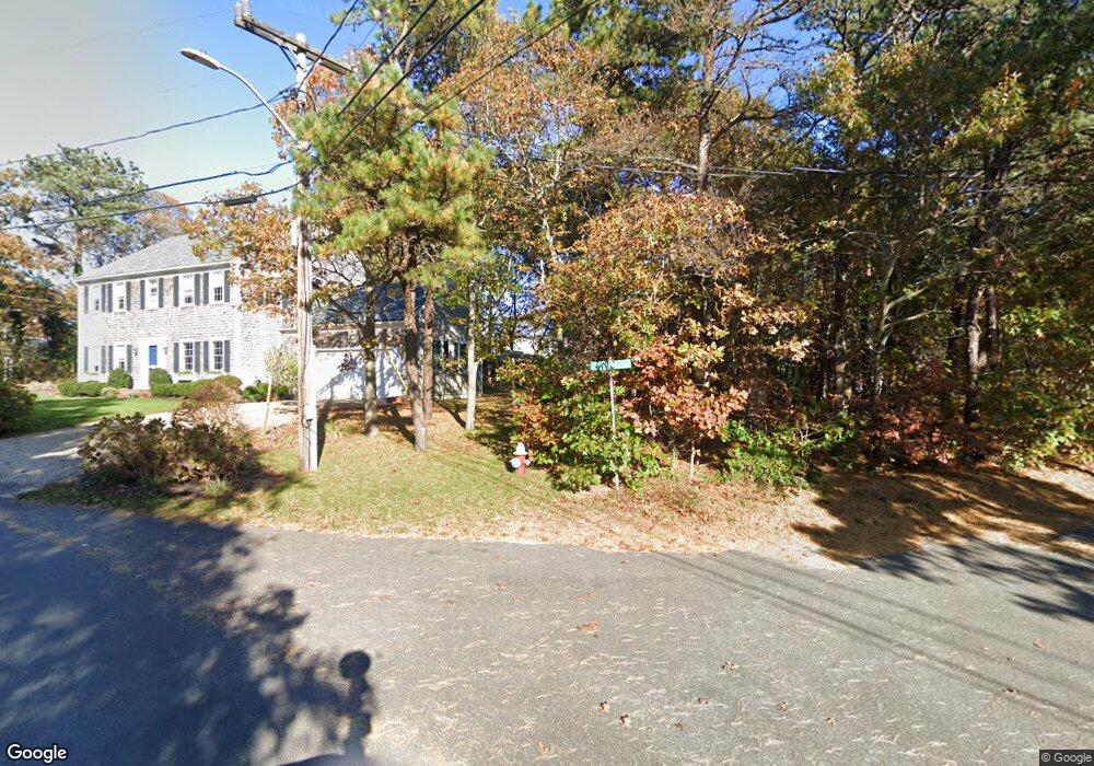 25 & 27 Lexington Ave, Oak Bluffs, MA 02557 - photo 1