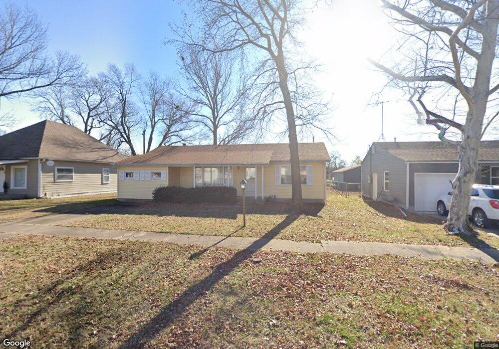 2814 Morgan Ave, Parsons, KS 67357 - photo 1