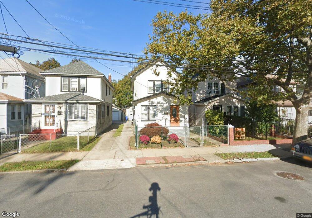 94-56 199th St, Jamaica, NY 11423 - photo 1