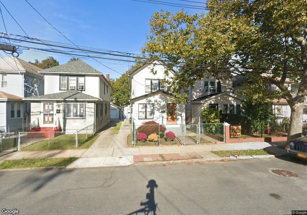 9456 199th St, Hollis, NY 11423 - photo 1