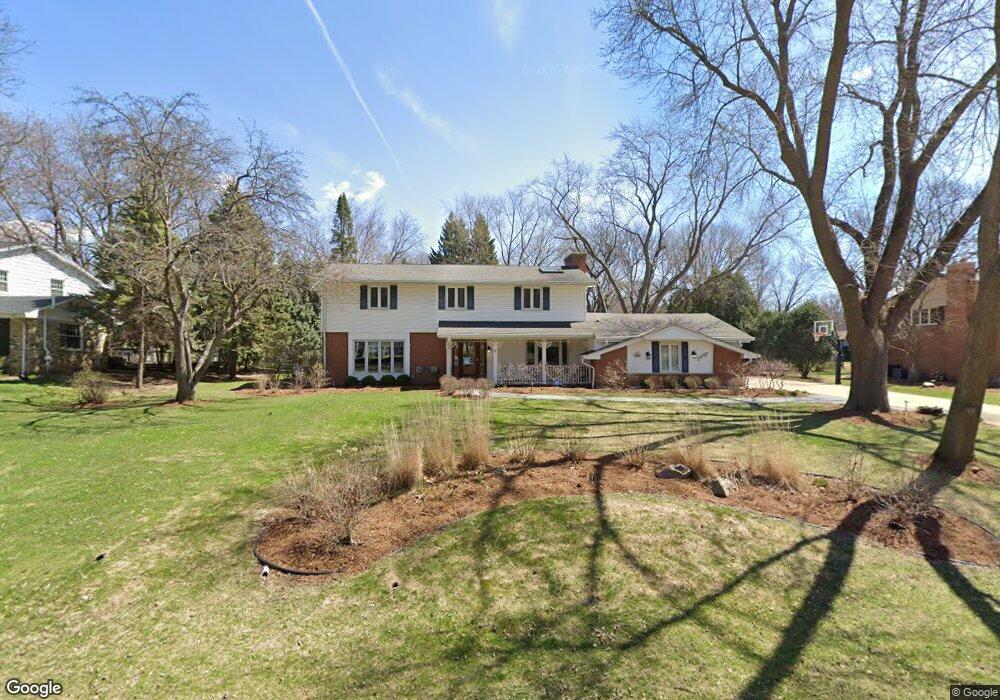 1100 Red Barn Ln, Elm Grove, WI 53122 - photo 1