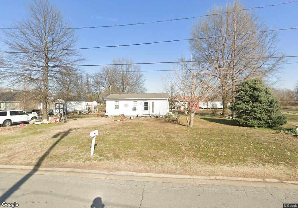 303 Semo Dr, New Madrid, MO 63869 - photo 1