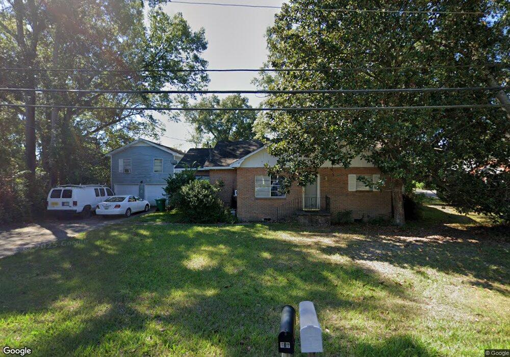 319 Fifth Ave, Picayune, MS 39466 - photo 1
