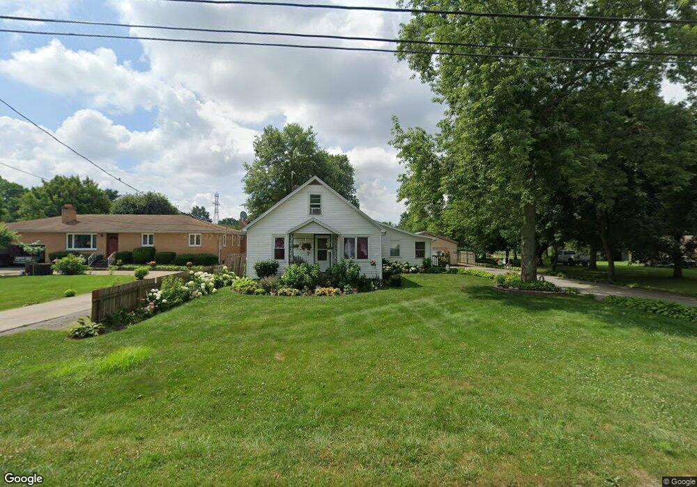 1917 Kulp Ave, Elkhart, IN 46517 - photo 1